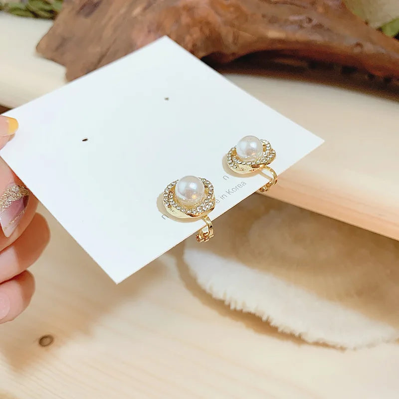 Cherub Geometric Whirlpool Shape Pearl Clip on Earrings for Woman