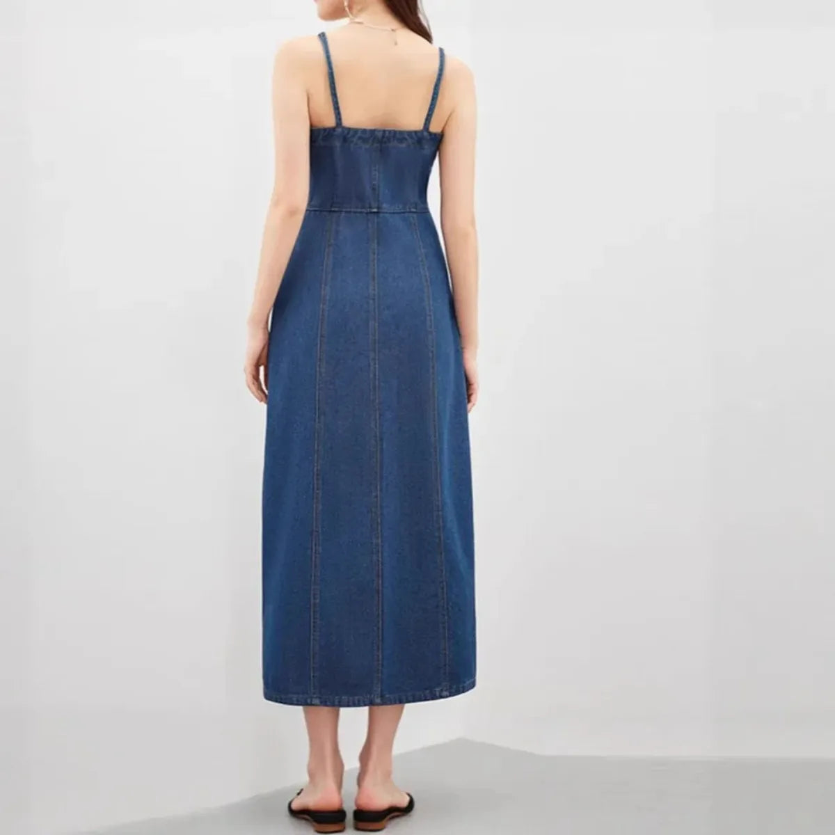 Women's Sleeveless Denim Dress Mid-Calf Length  A-Line Jean Dress with Spaghetti Straps for Summer Casual Vintage Y2K Clothes