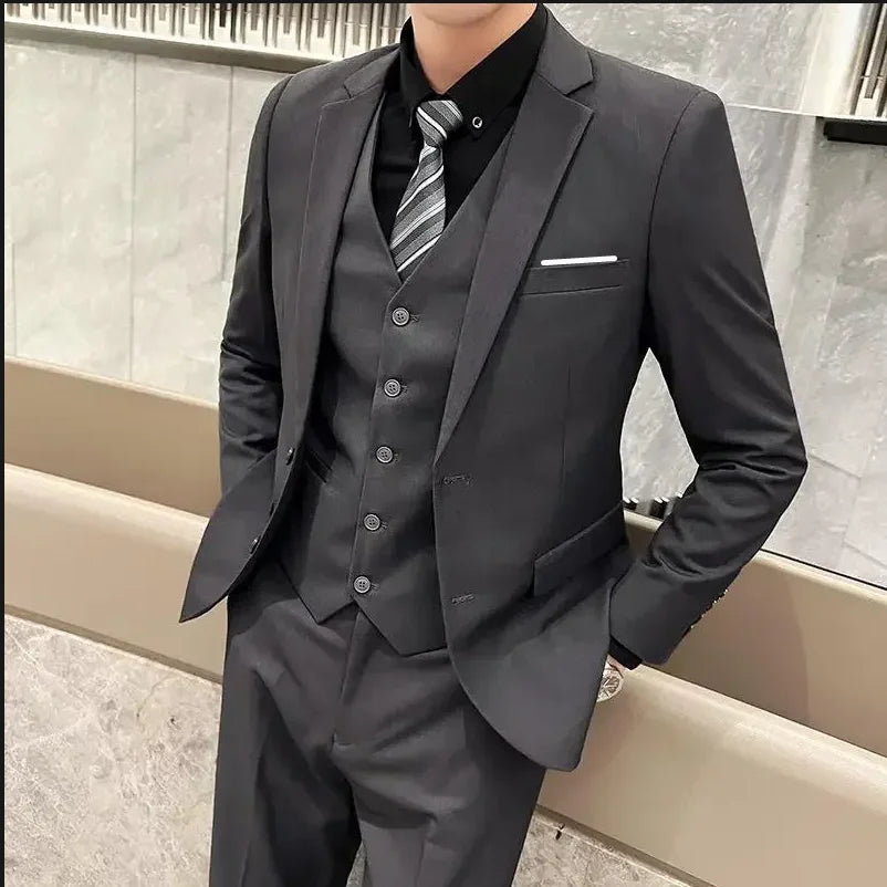 Suit (Blazer+ Vest + Trousers) Multicolor Choices Men's Fashionable Gentleman Business British Style Solid-color Banquet Host Casually Wedding Suit