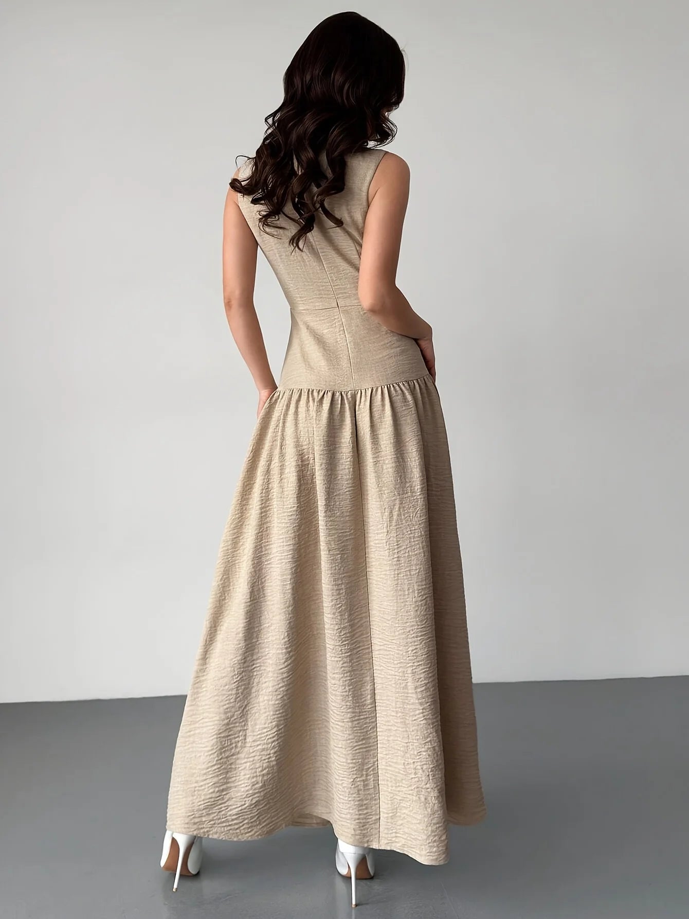 2025Ladies' elegant linen A-line cinched-waist long dress