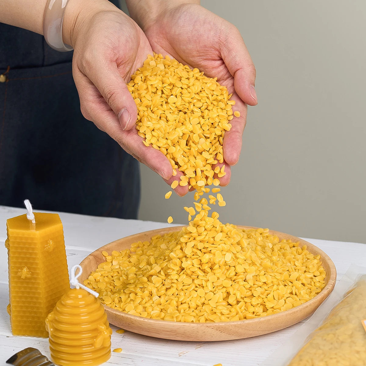 1LB Natural Yellow Beeswax White Beeswax DIY Handmade Soy Wax Candle Making Supplies Wax Raw Material Odorless Particles BeesWax